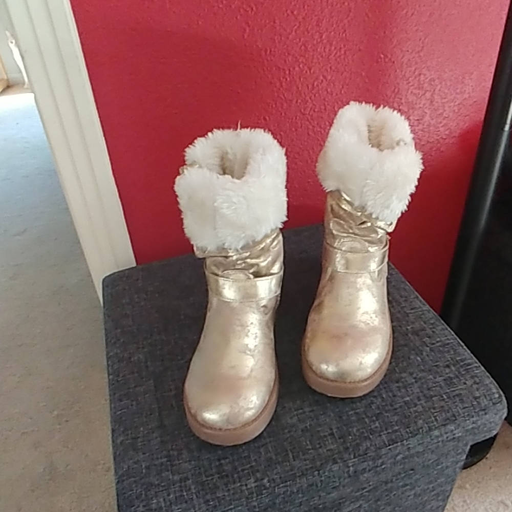 Boots - Picture 4 of 4